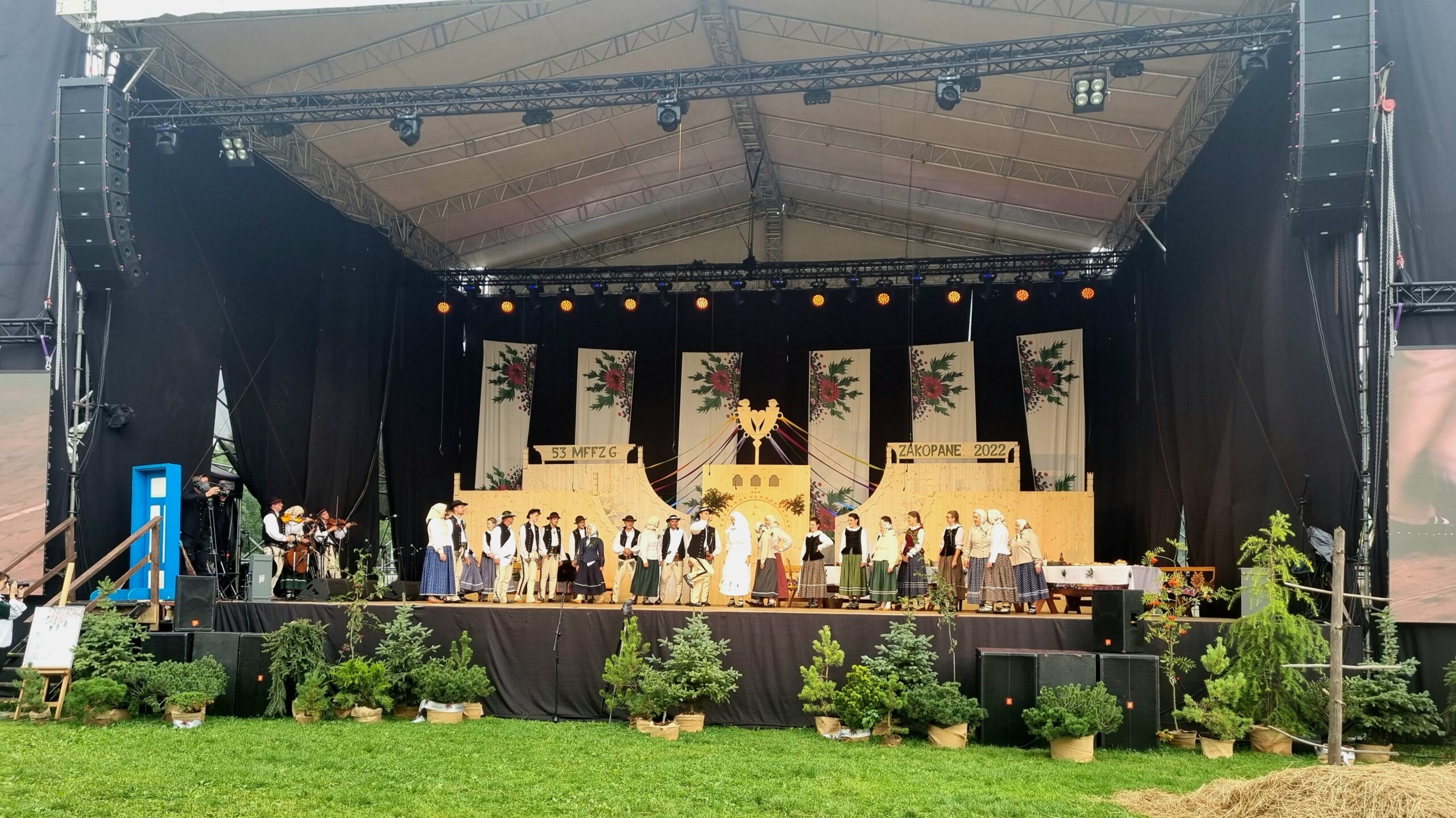 Konkursowa prezentacja zespołu OwCoK na Międzynarodowym Festiwalu Folkloru Ziem Górskich w Zakopanem